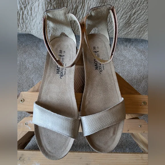 Naot Pixie Women's Sandals with Ankle Strap - Picture 3 of 6